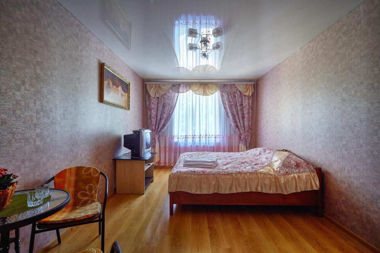 Domashniy Kamianets-Podilskyi Exterior foto